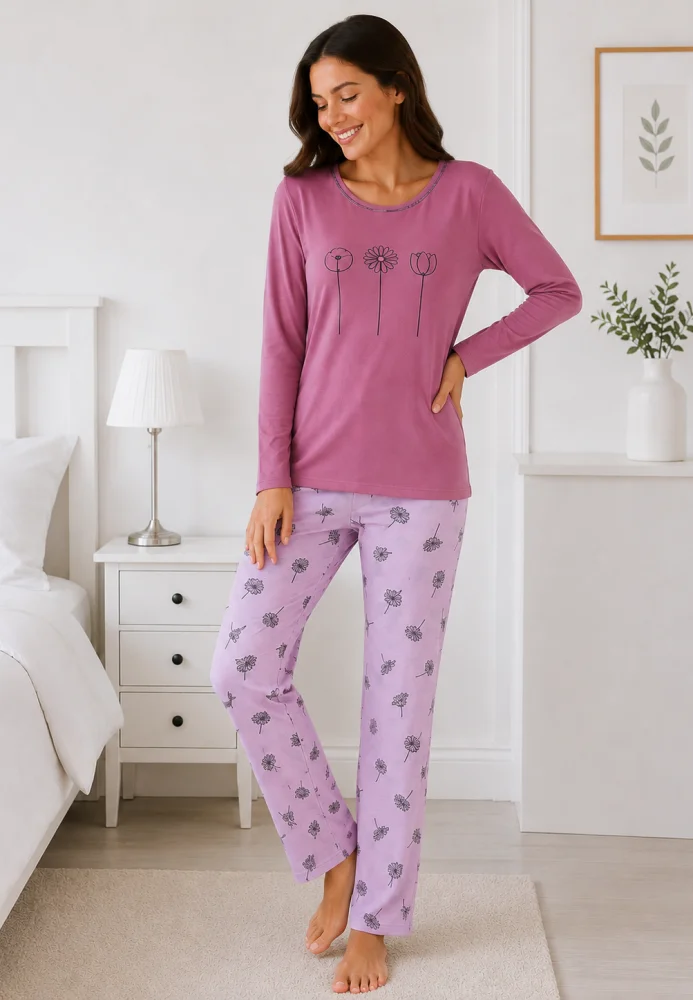 Pijama dama MOV bluza cu maneca lunga si imprimeu floral, pantaloni lungi cu model flori