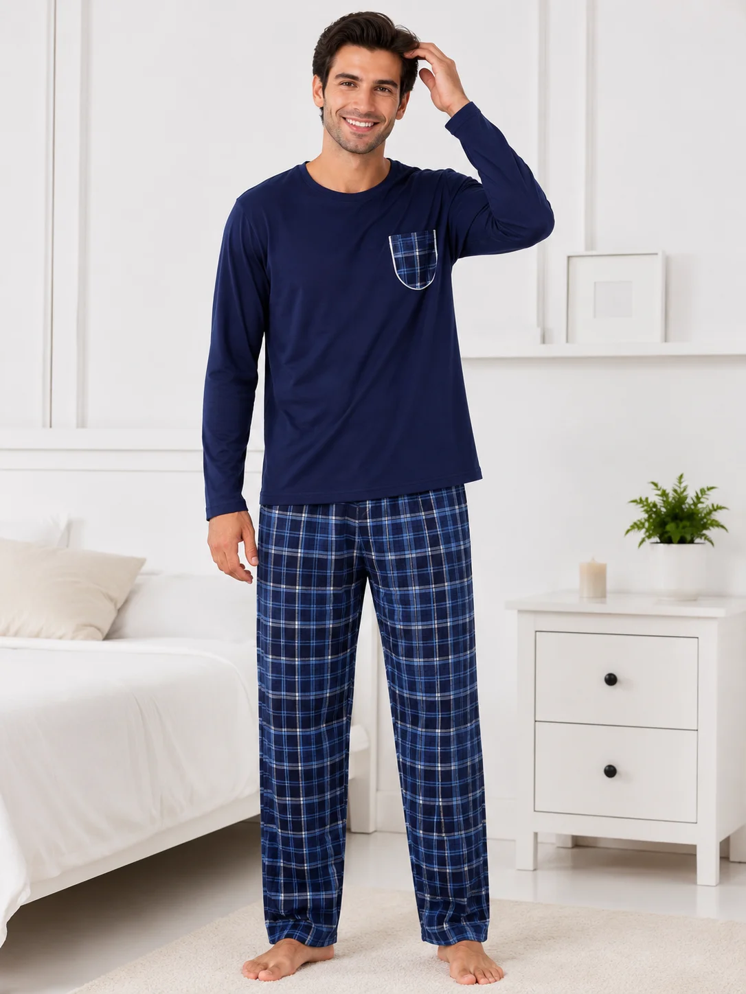 Pijama Bărbați Călduroasă și Confortabilă, Bluză Navy cu Buzunar și Pantalon Carouri Plaid — imagine 3