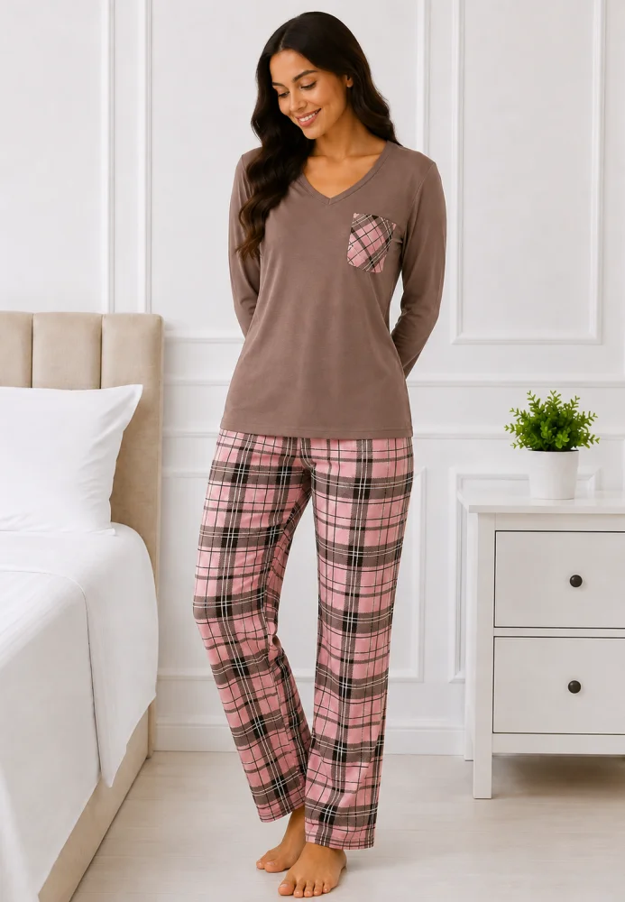 Pijama damă cu bluză,mânecă lungă și pantaloni în carouri — imagine 1