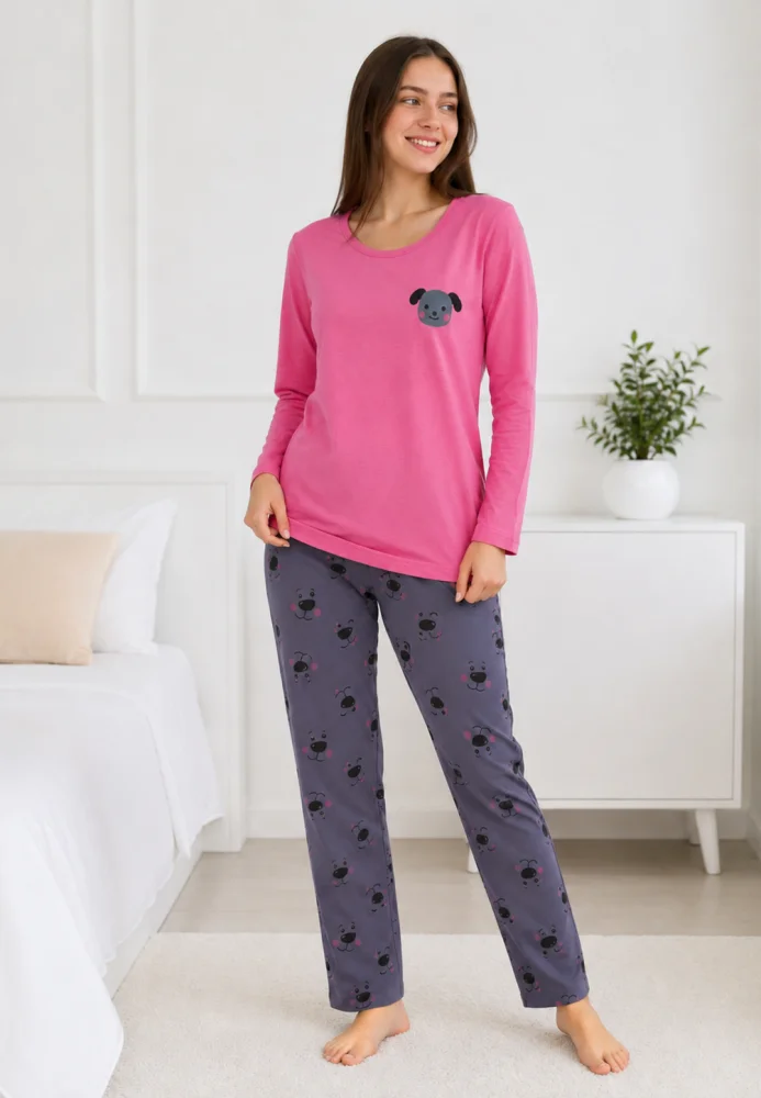 Pijama dama confortabila,bumbac cu maneca lunga si aplicatie catel,roz
