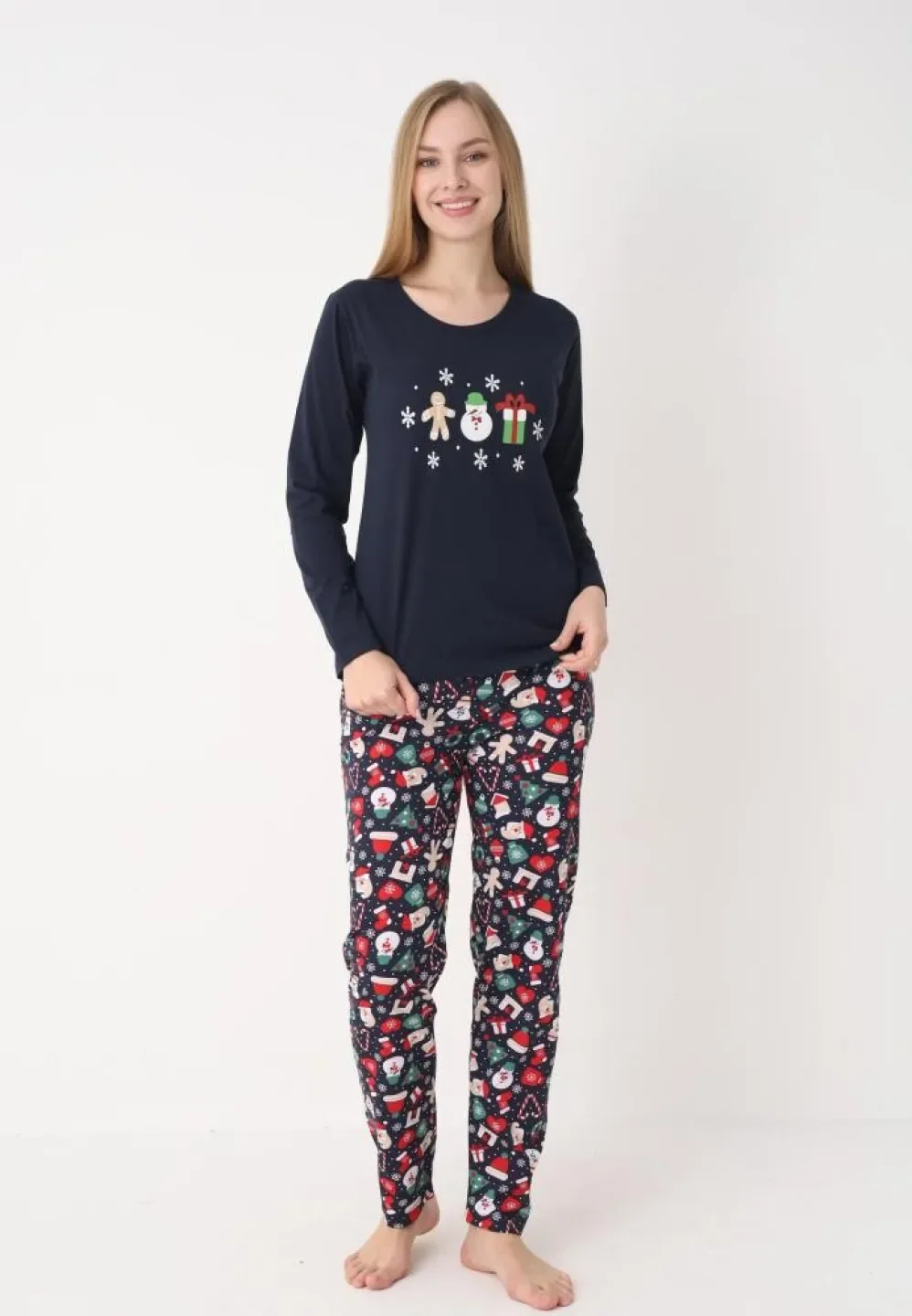 Pijama damă bleumarin de iarnă, cu om de zăpadă, formată din bluză și pantaloni lungi — imagine 4