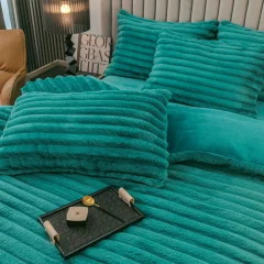 Lenjerie de Pat Cocolino cu Blăniță tip Iepuraș, turcuaz – 4 Piese, Cu Elastic, Ultra-Pufoasă