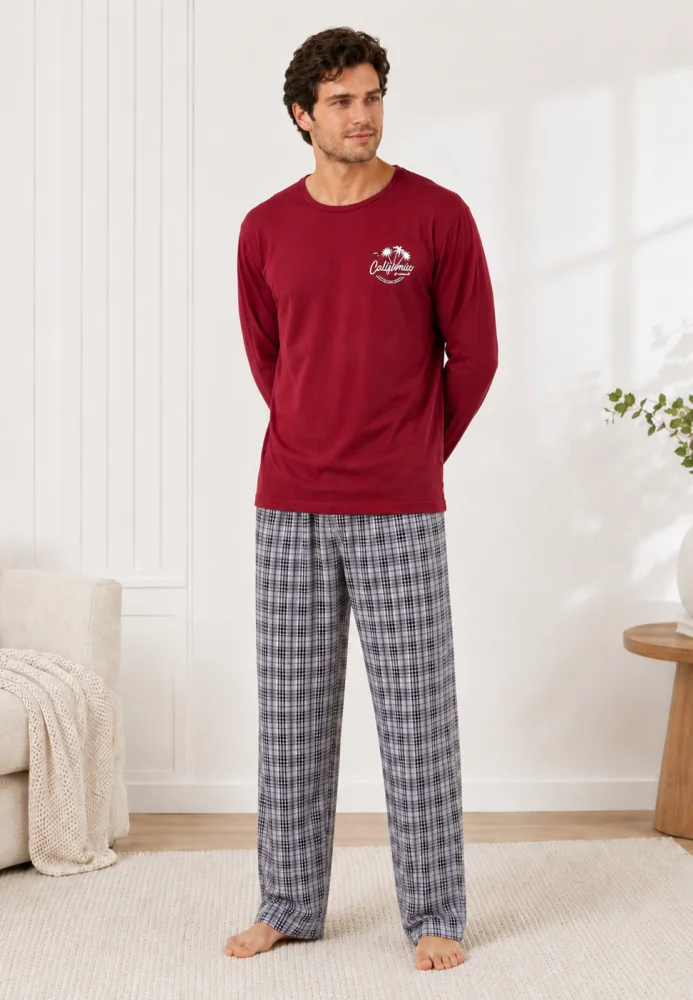 Pijama bărbați, Bluză grena cu imprimeu "California" și mânecă lungă, Pantalon lung în carouri gri — imagine 1
