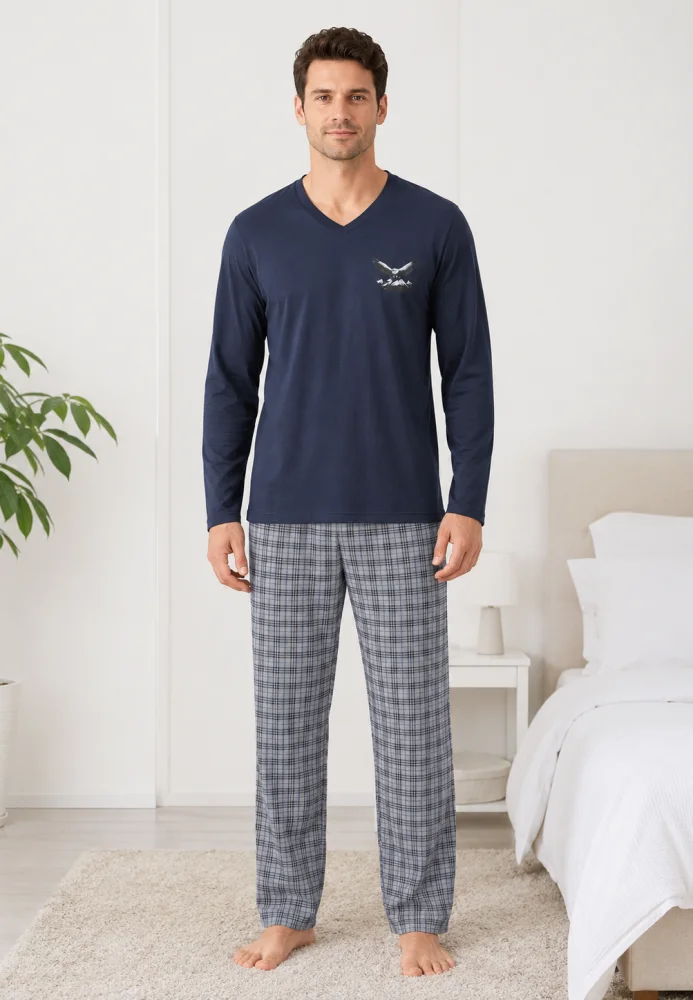 Pijama bărbați, Bluză cu mânecă lungă și decolteu în V cu imprimeu piept, Pantalon lung în carouri,bluemarin — imagine 4