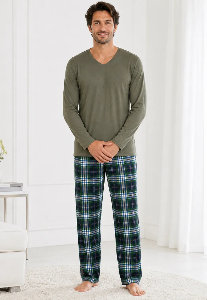 Pijama bărbați, Bluză verde oliv cu gât în V și mânecă lungă, Pantalon lung în carouri, Confortabilă — imagine 4