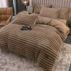 Lenjerie de Pat Cocolino cu Blăniță tip Iepuraș, Shorthair, Gofrată – 4 Piese, Cu Elastic, maro