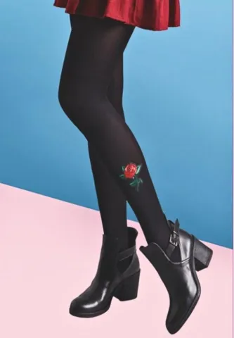 Dres Penti Roses 80 DEN Negru – Alegerea Perfectă pentru Ținute Rafinate