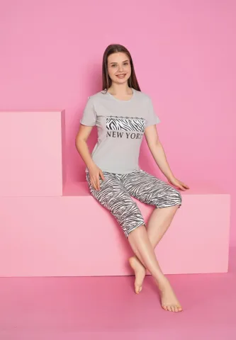 Pijama Damă Modernă – Bumbac Confortabil, Pantalon 3/4 și Print Fashion New York