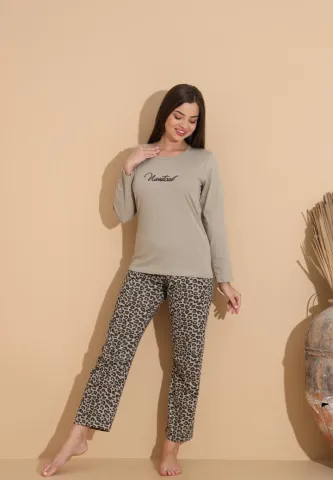 Pijamale damă moderne maro deschis, model „Mantical” cu pantaloni leopard