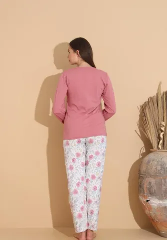 Pijama damă roz prăfuit, cu pantaloni imprimeu floral și bluză „Flowers” hover