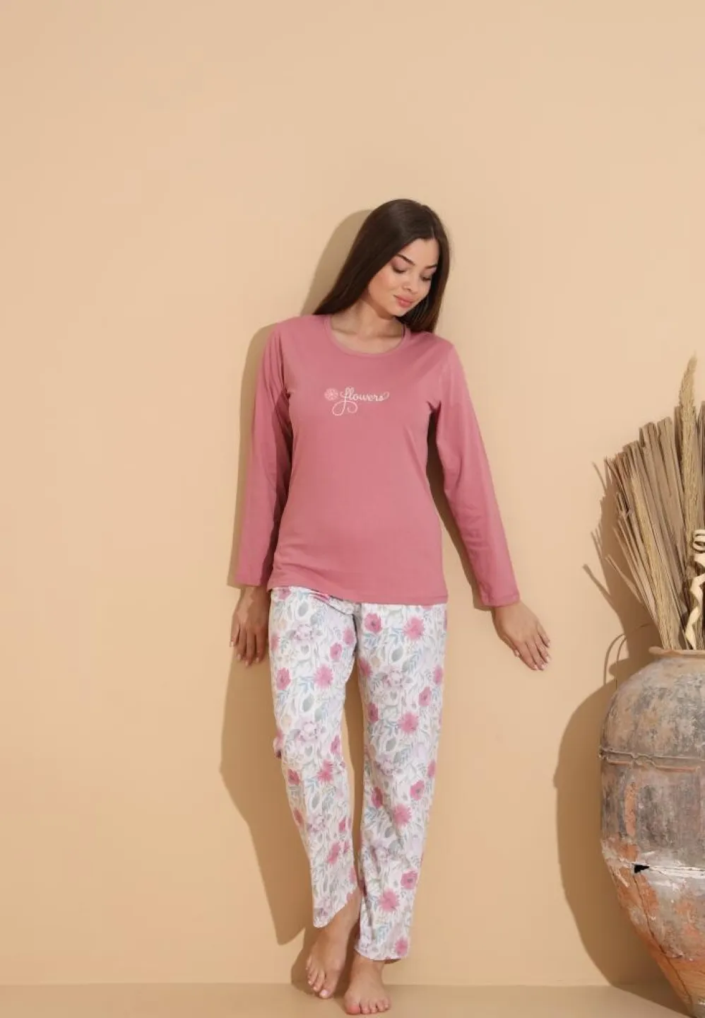 Pijama damă roz prăfuit, cu pantaloni imprimeu floral și bluză „Flowers” - 4