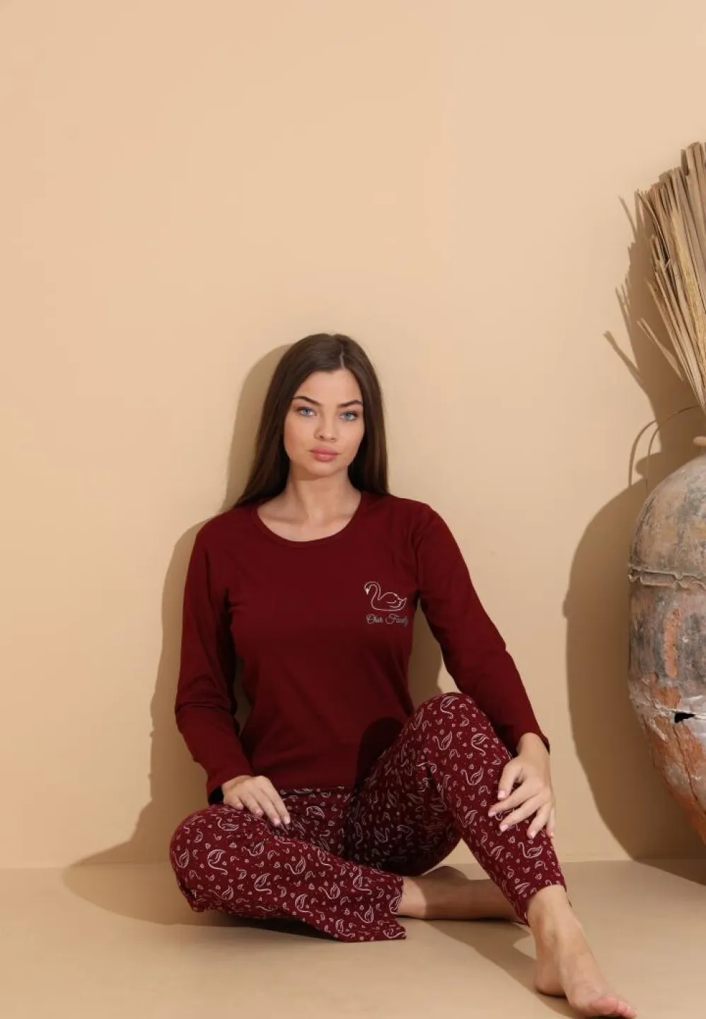 Pijama damă cu pantaloni cu imprimeu flamingo și bluză „Our Family”, visiniu bordo - 4