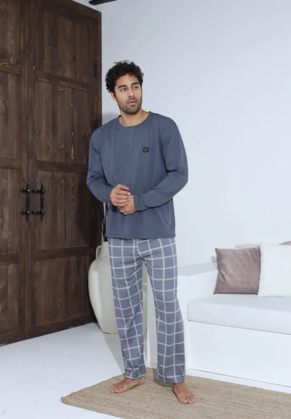 Pijama bărbați cu nasturi, mânecă lungă și pantaloni lungi Gri cu carou - 1