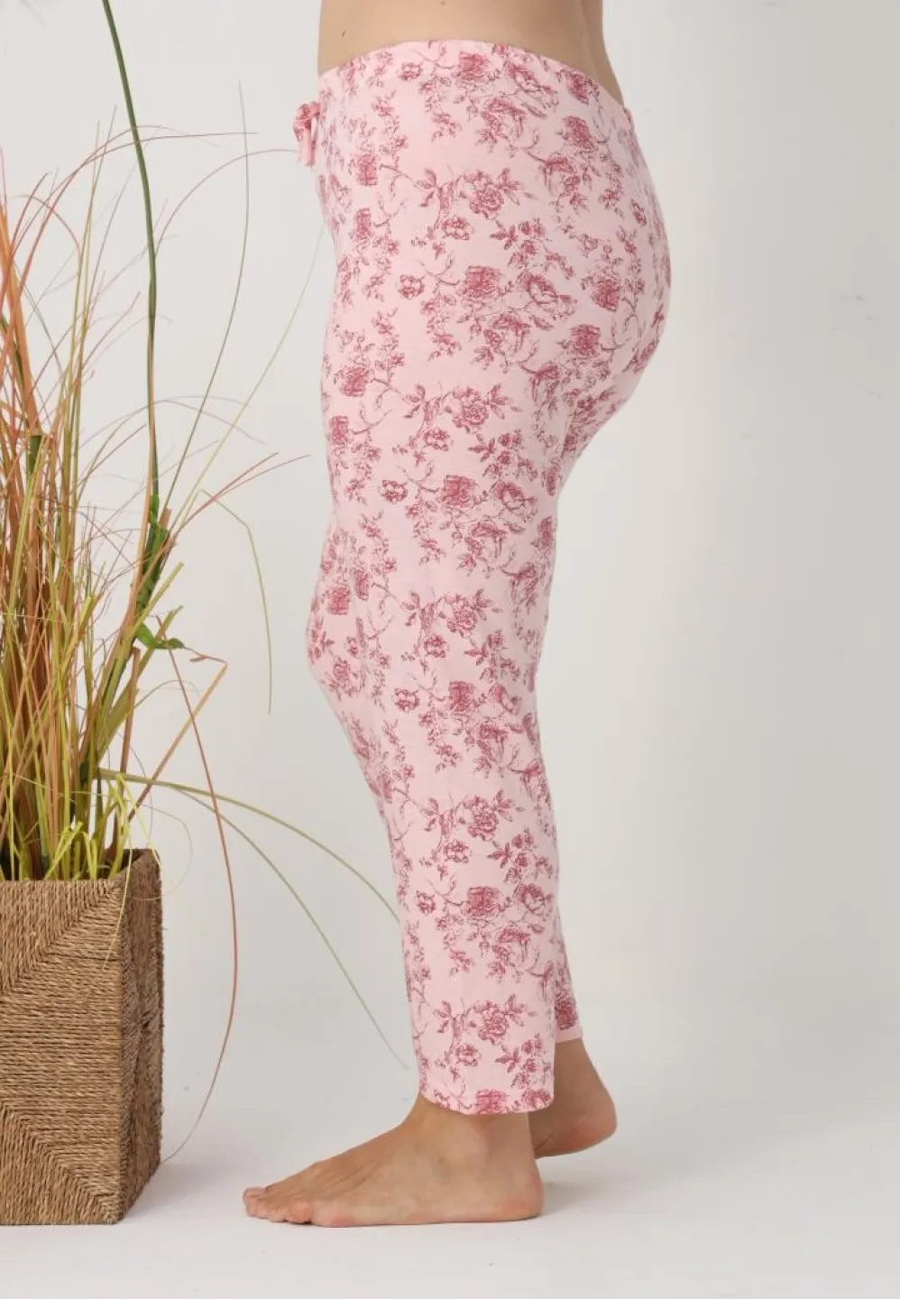 Pantaloni de pijama damă Big Size, flori pe fundal roz - 5