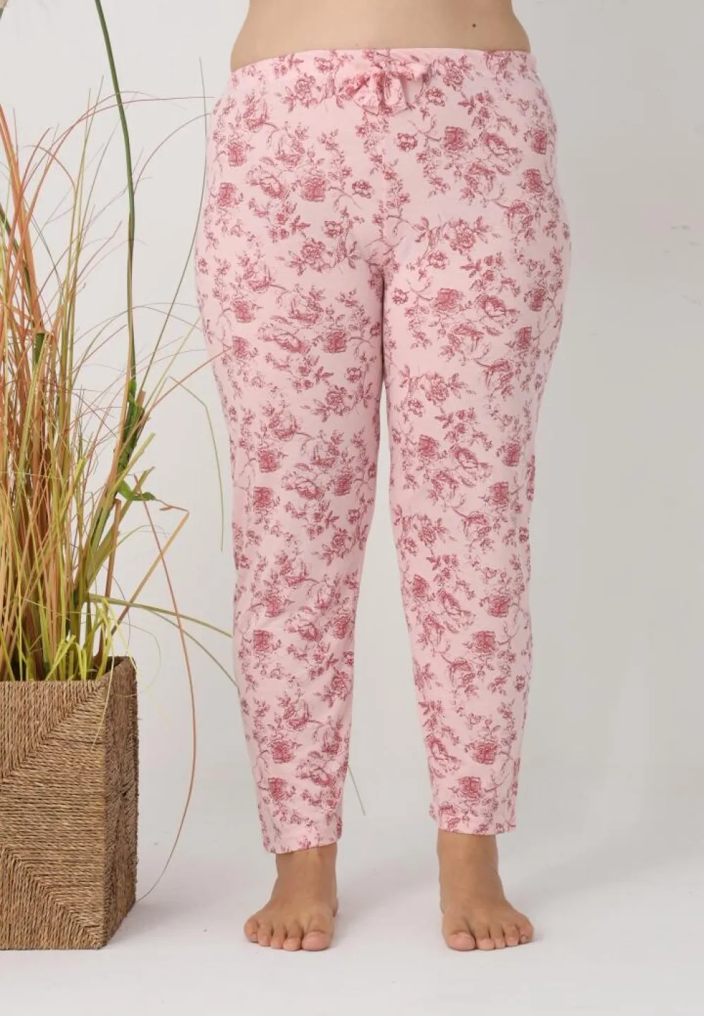 Pantaloni de pijama damă Big Size, flori pe fundal roz - 6