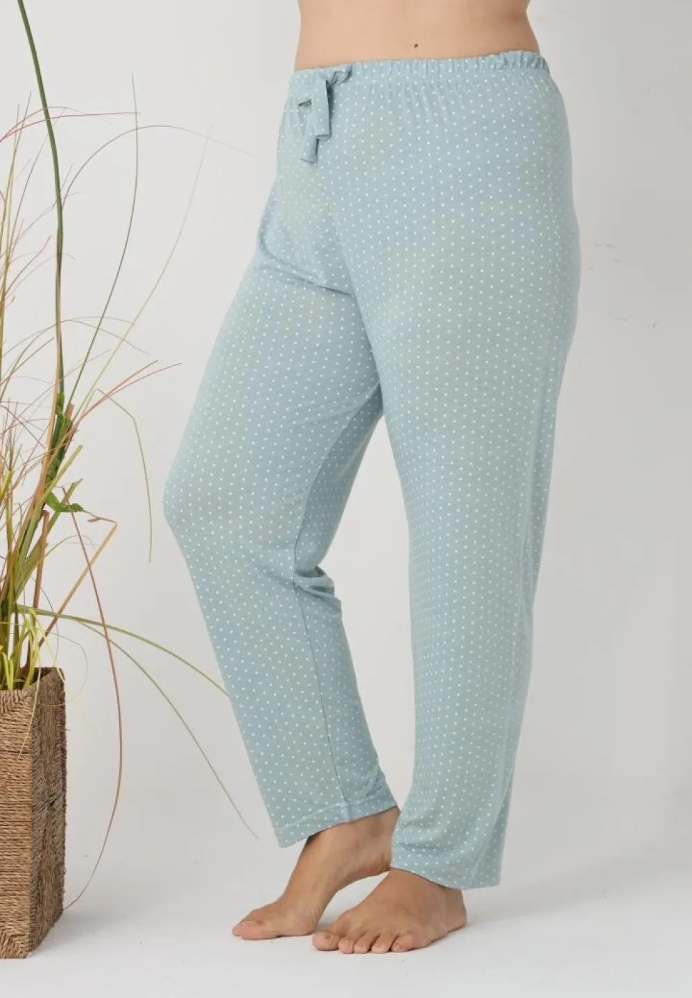 Pantaloni de pijama damă Big Size, puncte albe pe fundal verde - 5