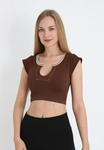 Tricou casual crop damă, maro cu mânecă scurtă