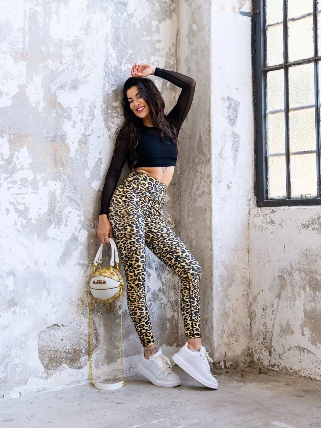 Colanți damă leopard pentru un look modern - 3