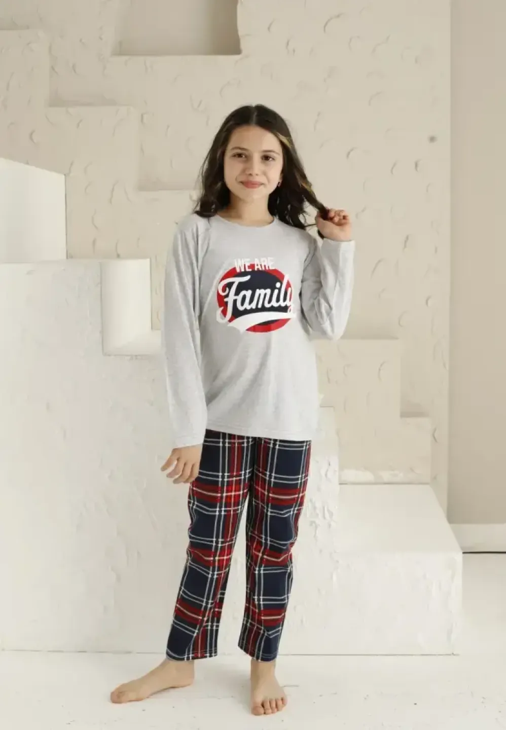 Pijama fete, We Are Family, culoare gri, pijama confortabilă cu mânecă lungă și pantaloni lungi - 3