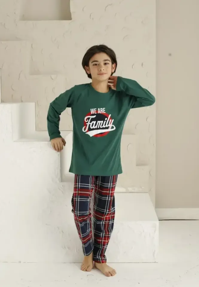 Pijama băieți, We Are Family, verde, mânecă lungă și pantaloni lungi