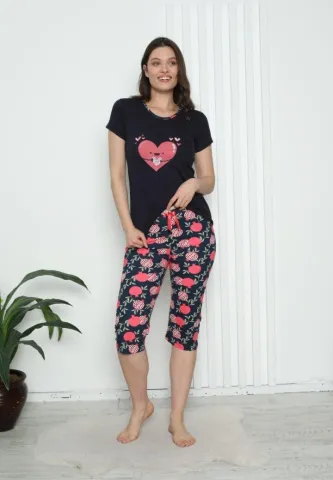 Pijama damă bumbac, tricou mâneci + pantaloni 3/4 cu inimoare, culoare bleumarin